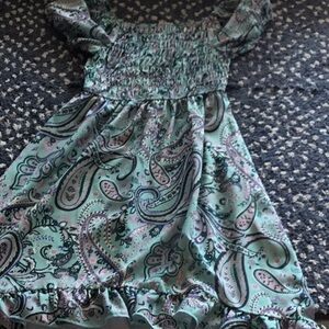 Girls Ava And Yelly size 8 dress